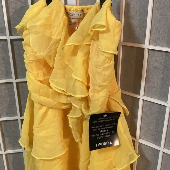 NEW ARDEN B YELLOW STRAPLESS DRESS🌸 - Picture 2 of 8